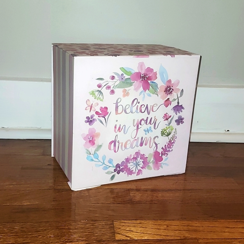 ⭐️Decorative Box - Believe in Your Dreams